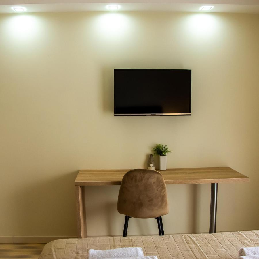 Ralux Apartman 티바트 외부 사진
