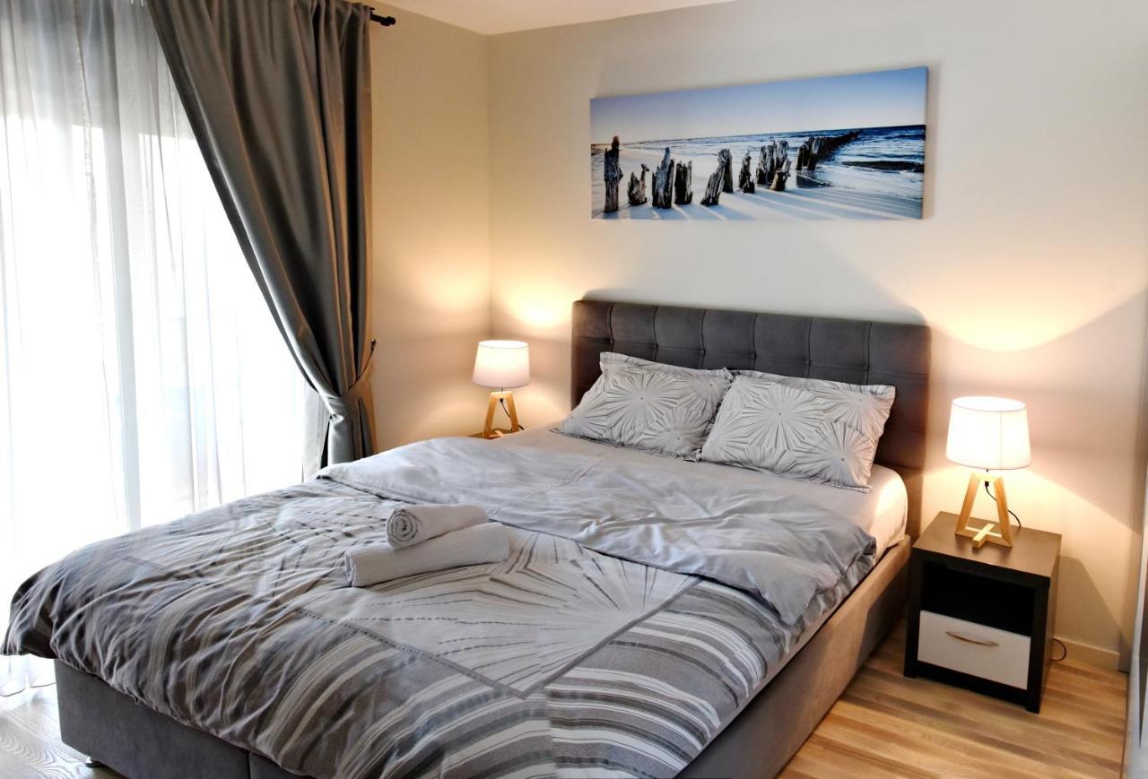 Ralux Apartman 티바트 외부 사진