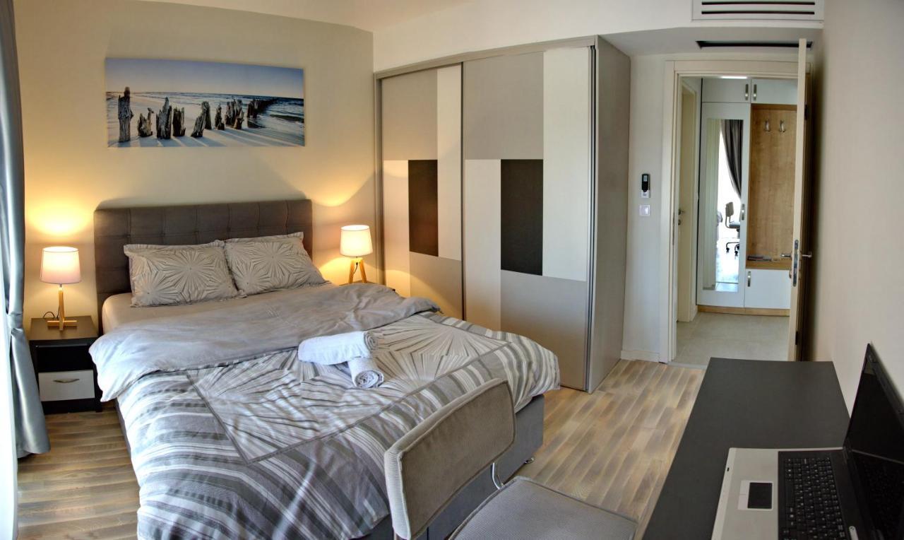 Ralux Apartman 티바트 외부 사진